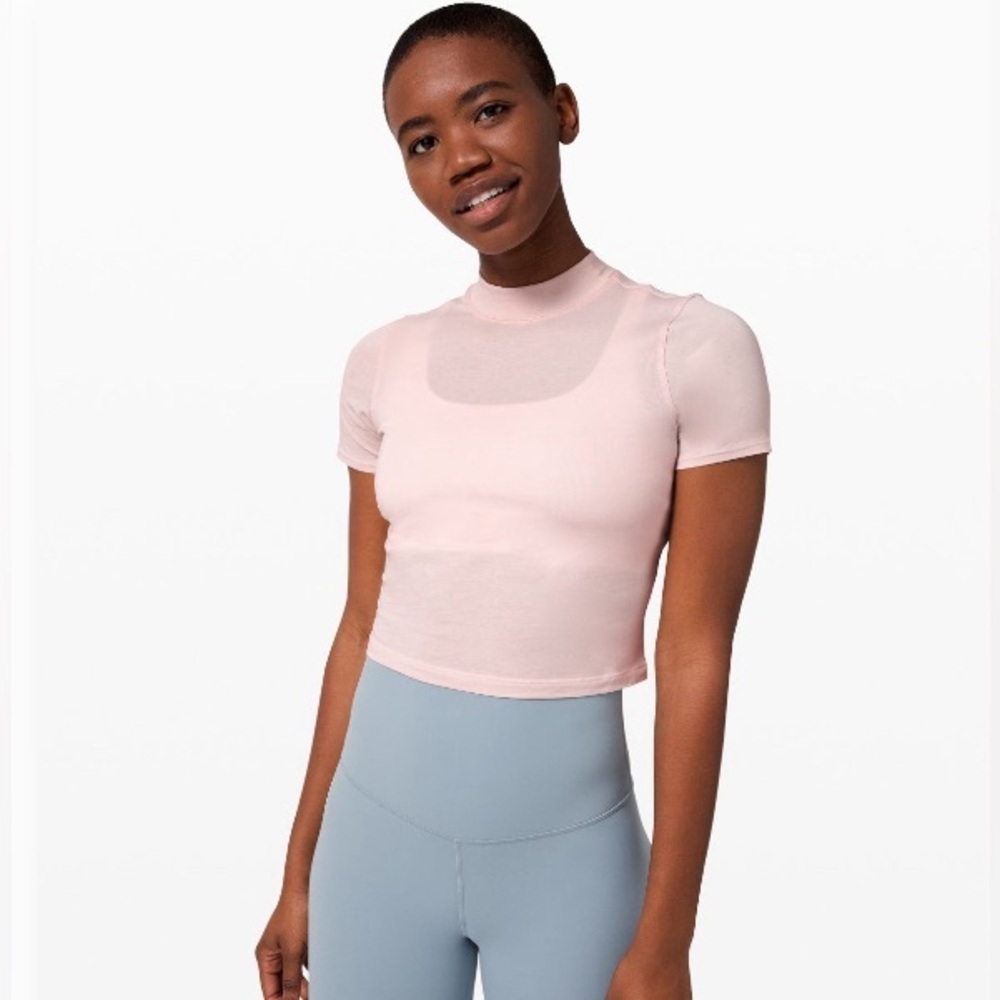 Lululemon cropped top
